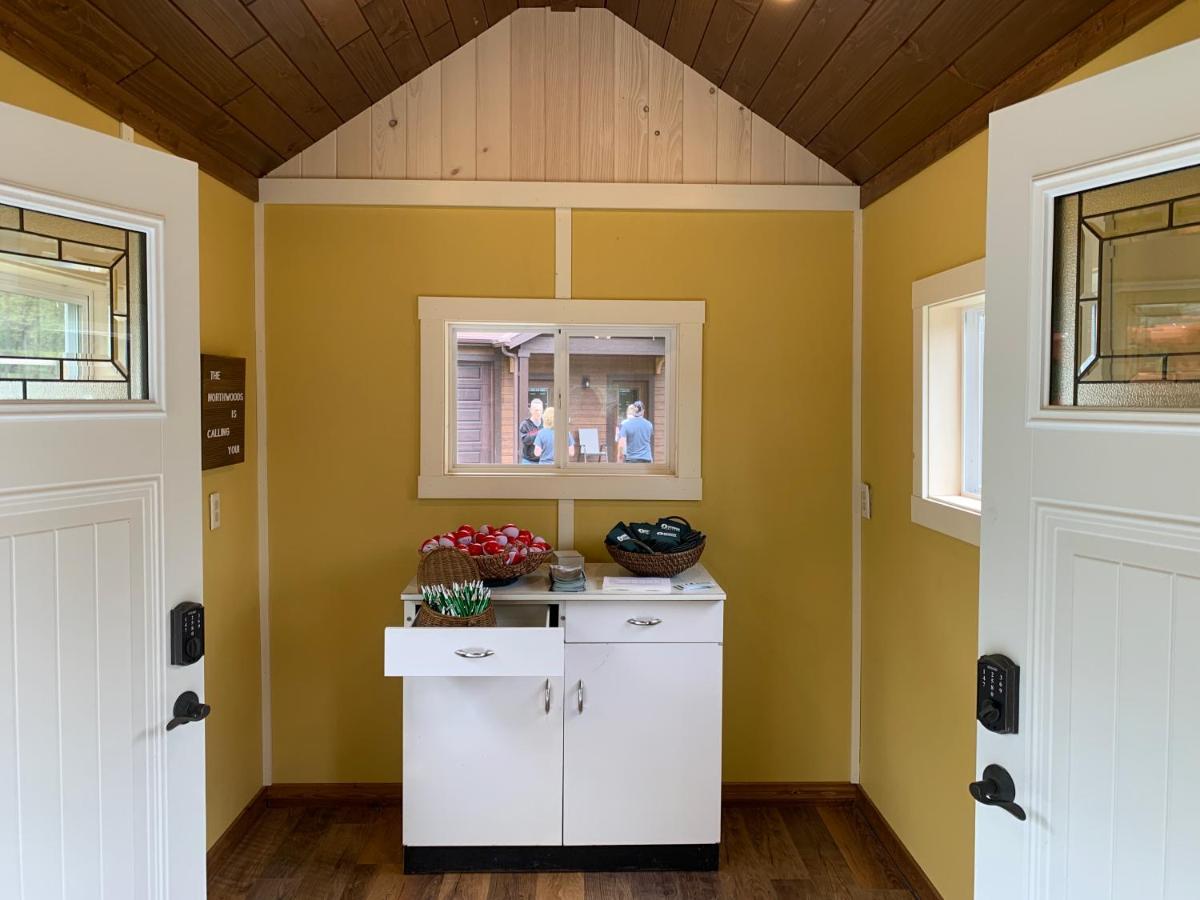 Deerwood Resort - Whippoorwill Cabin Land O'Lakes Exteriör bild